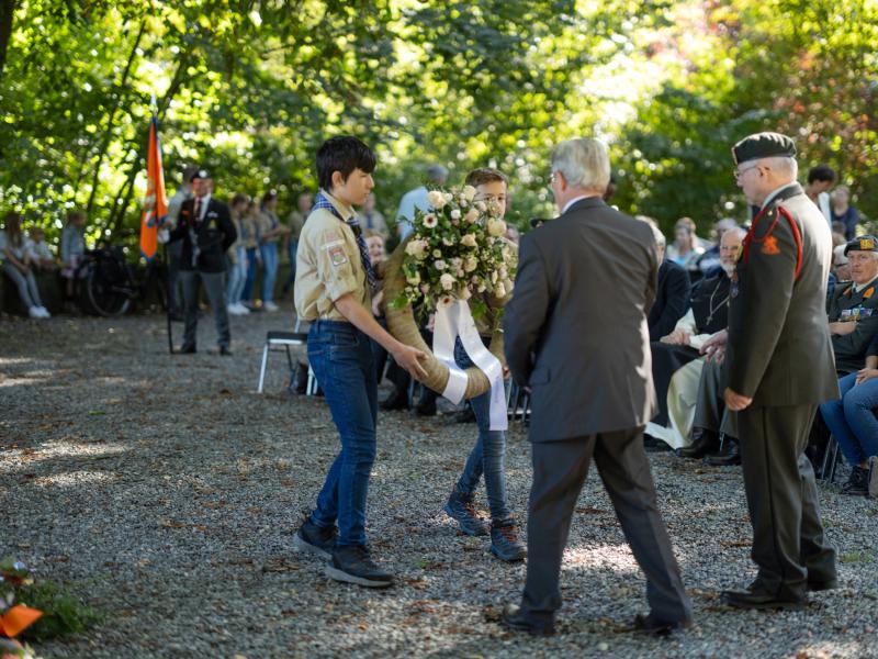 ../public/images/images/fotos/2023/Op Vleugels Der Vrijheid - 24 sept 2023 - 175.jpg